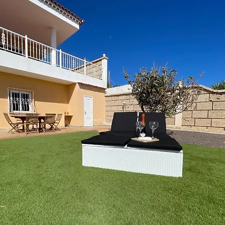 B&B Villa Libertad Tenerife - FKK Nudist Swing Bed & Breakfast *