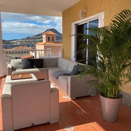 B&B Villa Libertad Tenerife - Fkk Nudist Swingers - Only Couples & Single Ladies Bed & Breakfast *