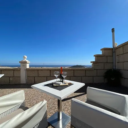 Nocleg ze śniadaniem B&B Villa Libertad Tenerife - Fkk Nudist Swingers - Only Couples & Single Ladies Arona (Tenerife)